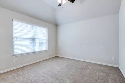 813 Warwick Boulevard, Lewisville, TX 75056 - Photo 19