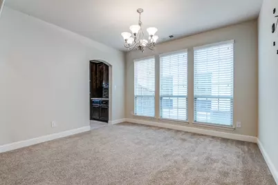 813 Warwick Boulevard, Lewisville, TX 75056 - Photo 11