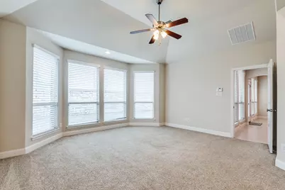 813 Warwick Boulevard, Lewisville, TX 75056 - Photo 13