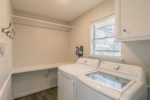 2109 Friar Tuck Dr, Arlington, TX 76013 - Photo 9