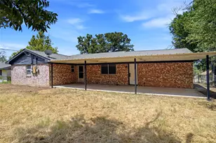 129 Mountain View Dr, Azle, TX 76020 - Photo 15