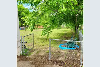 125 E Munson Street, Denison, TX 75021 - Photo 3