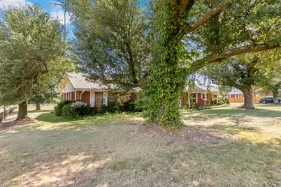 717 E First Street, Hughes Springs, TX 75656 - Photo 31