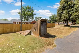 717 E First St, Hughes Springs, TX 75656 - Photo 39