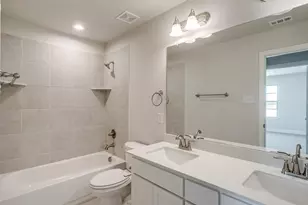 815 Homeplace Cir, Mansfield, TX 76063 - Photo 11