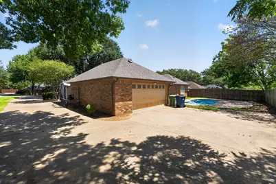 2907 Trail Lake Drive, Grapevine, TX 76051 - Photo 17