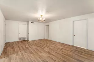 601 N 38th St, Corsicana, TX 75110 - Photo 9