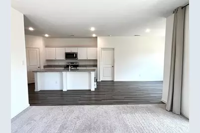 8400 Hawkview Drive, Fort Worth, TX 76179 - Photo 17