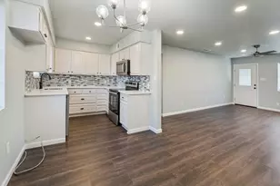 208 N Coleman St, Mabank, TX 75147 - Photo 13
