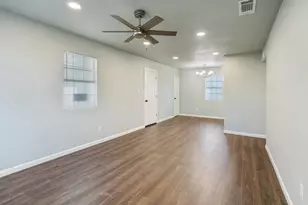 208 N Coleman St, Mabank, TX 75147 - Photo 7