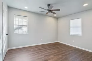 208 N Coleman St, Mabank, TX 75147 - Photo 17
