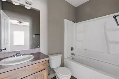 101 W Capps Street #D, Rio Vista, TX 76093 - Photo 21