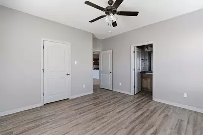 101 W Capps Street #D, Rio Vista, TX 76093 - Photo 13
