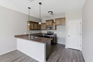 101 W Capps St, Rio Vista, TX 76093 - Photo 5