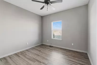 101 W Capps Street #D, Rio Vista, TX 76093 - Photo 15