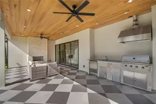 10911 Beauty Ln, Dallas, TX 75229 - Photo 37