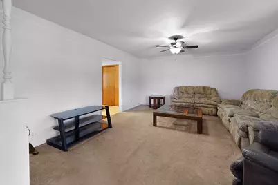 773 Betty Lane, Hurst, TX 76053 - Photo 5