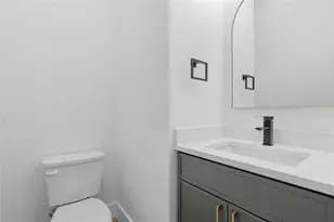 2906 Swanson St, Dallas, TX 75210 - Photo 21