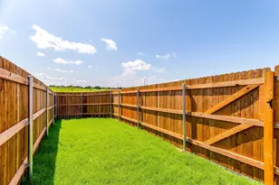 1531 Homeplace Cir, Mansfield, TX 76063 - Photo 33