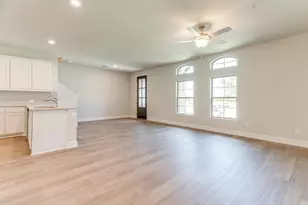 1531 Homeplace Cir, Mansfield, TX 76063 - Photo 9