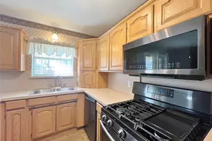 408 W Morton St, Boyd, TX 76023 - Photo 7