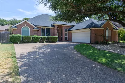 3120 Steve Drive, Hurst, TX 76054 - Photo 3