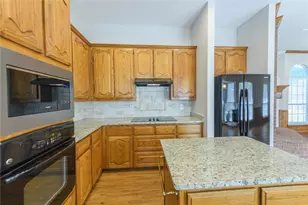3120 Steve Dr, Hurst, TX 76054 - Photo 11