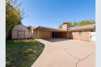1136 Kris Street, Irving, TX 75060 - Photo 5