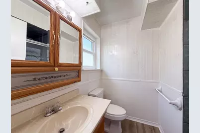 1136 Kris Street, Irving, TX 75060 - Photo 13