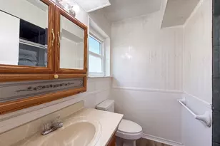 1136 Kris St, Irving, TX 75060 - Photo 13