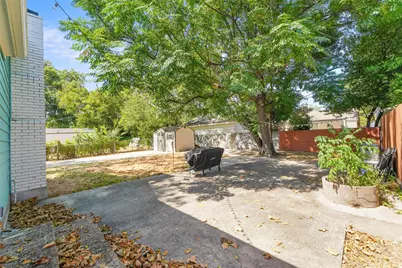1121 Hudgins Avenue, Fort Worth, TX 76111 - Photo 21