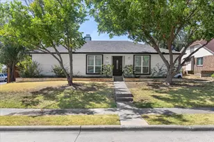 1732 Brighton Dr, Carrollton, TX 75007 - Photo 1