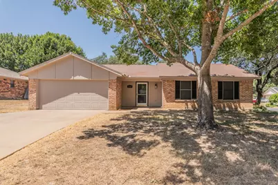 1517 Raintree Lane, Cleburne, TX 76033 - Photo 1