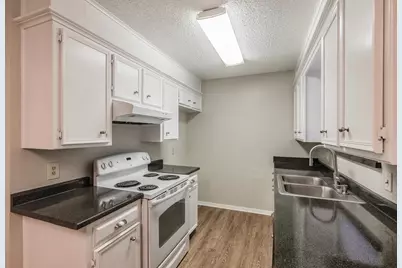 1517 Raintree Lane, Cleburne, TX 76033 - Photo 11