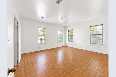 707 W Brooklyn Avenue, Dallas, TX 75208 - Photo 11