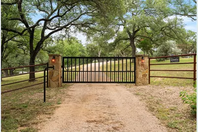 129 Jewel Lane, Spicewood, TX 78669 - Photo 7
