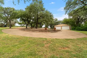 129 Jewel Ln, Spicewood, TX 78669 - Photo 9