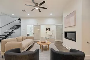 429 W 9th St, Dallas, TX 75208 - Photo 3