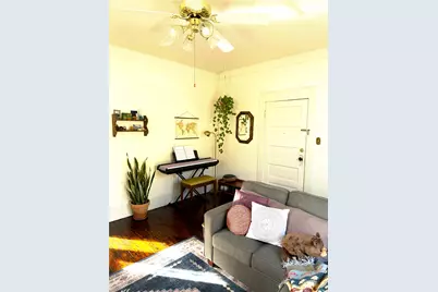 615 W Oak Street #C, Denton, TX 76201 - Photo 5