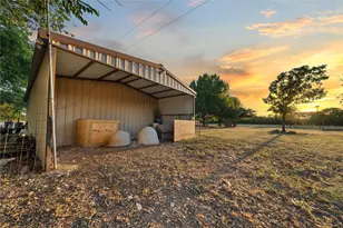 2641 Pleasant Run, Crawford, TX 76689 - Photo 9