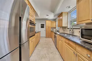 2812 Norwood Ln, Arlington, TX 76013 - Photo 11