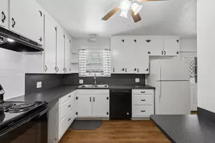 3504 Katrine St, Haltom City, TX 76117 - Photo 17