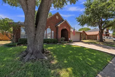 2741 White Oak Drive, Grand Prairie, TX 75052 - Photo 3