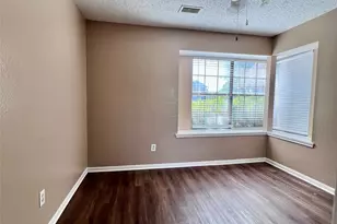 205 Sunset Dr, Glenn Heights, TX 75154 - Photo 19