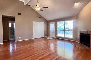 205 Sunset Dr, Glenn Heights, TX 75154 - Photo 5