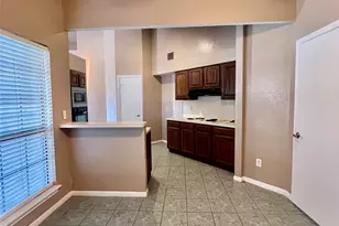 205 Sunset Dr, Glenn Heights, TX 75154 - Photo 7