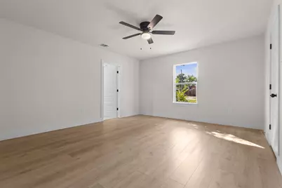 212 E Marguerita Drive, Garland, TX 75040 - Photo 13