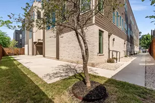 2015 N Prairie Ave, Dallas, TX 75204 - Photo 31