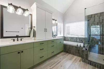 2828 Timber Hill Drive, Grapevine, TX 76051 - Photo 17