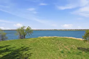 13280 Beach Club Rd, The Colony, TX 75056 - Photo 3